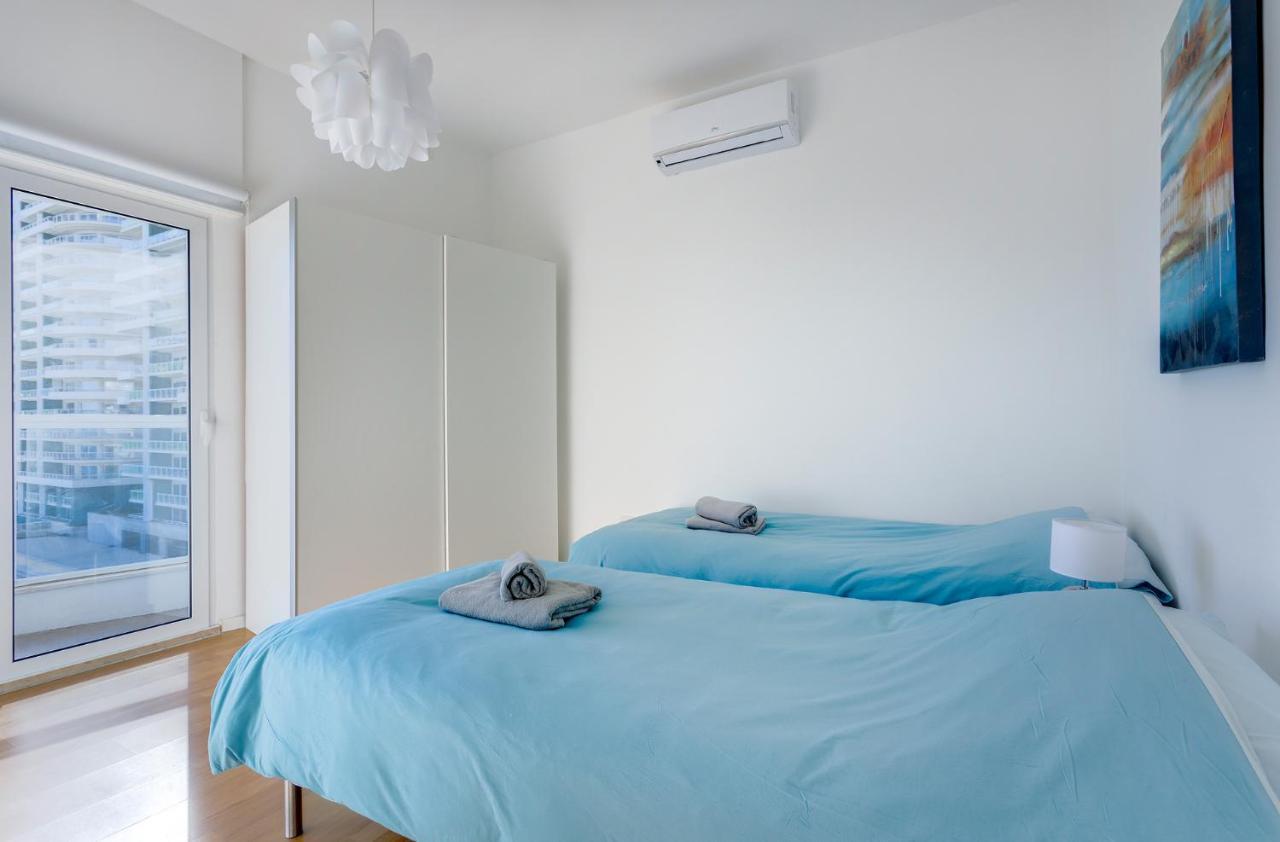 Apartment With Stunning Seaviews Σλιέμα Εξωτερικό φωτογραφία