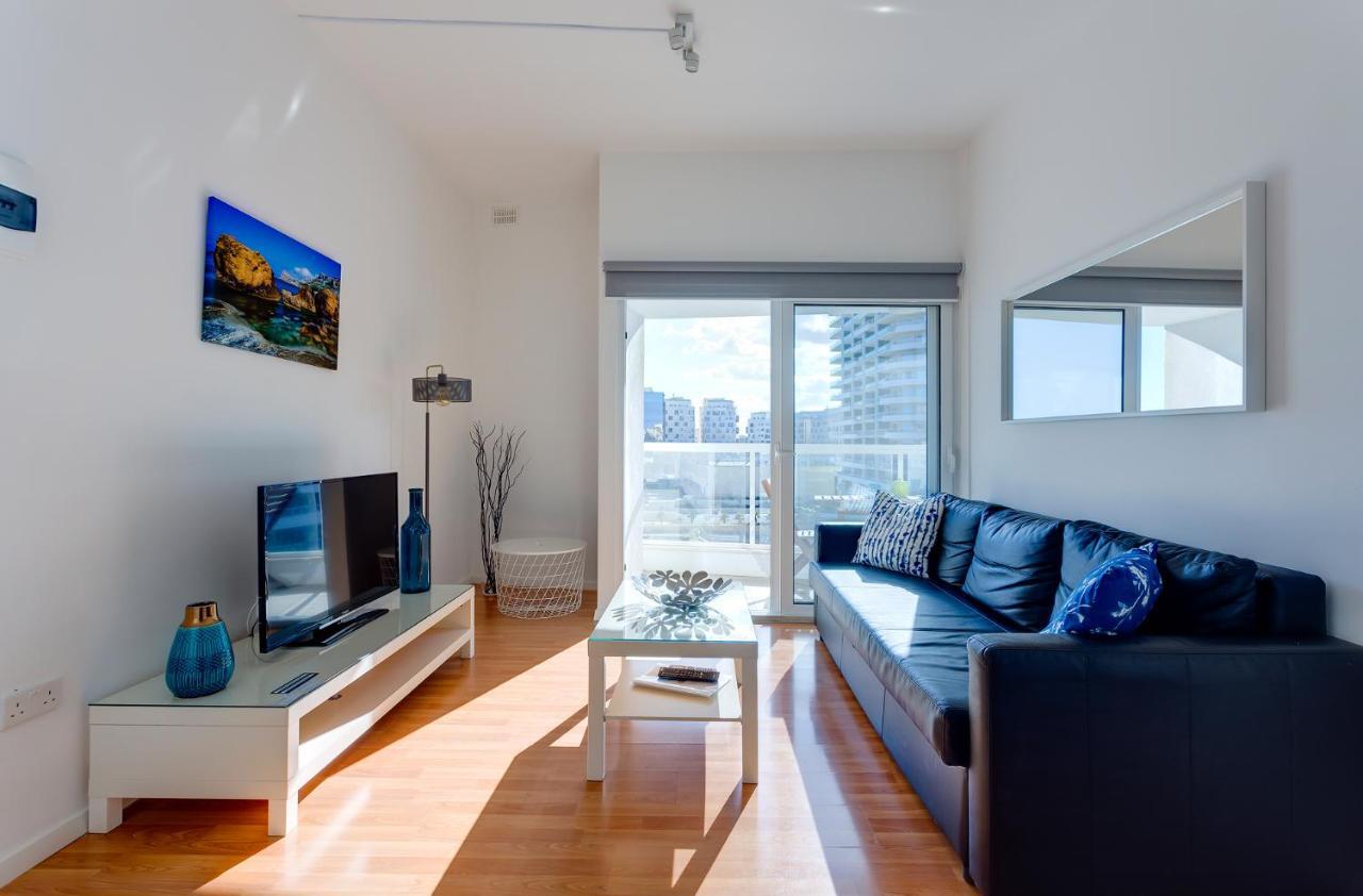 Apartment With Stunning Seaviews Σλιέμα Εξωτερικό φωτογραφία