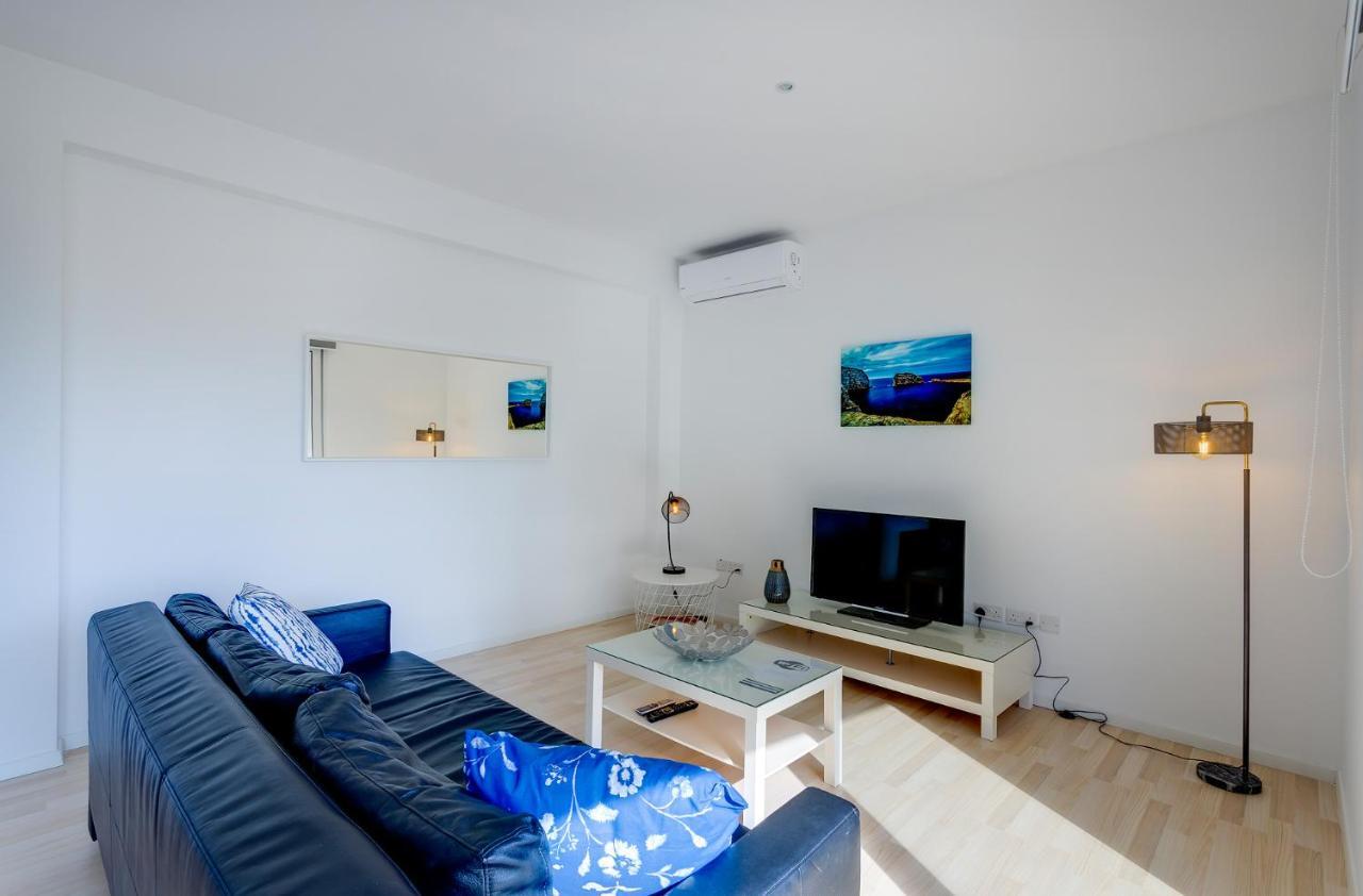 Apartment With Stunning Seaviews Σλιέμα Εξωτερικό φωτογραφία
