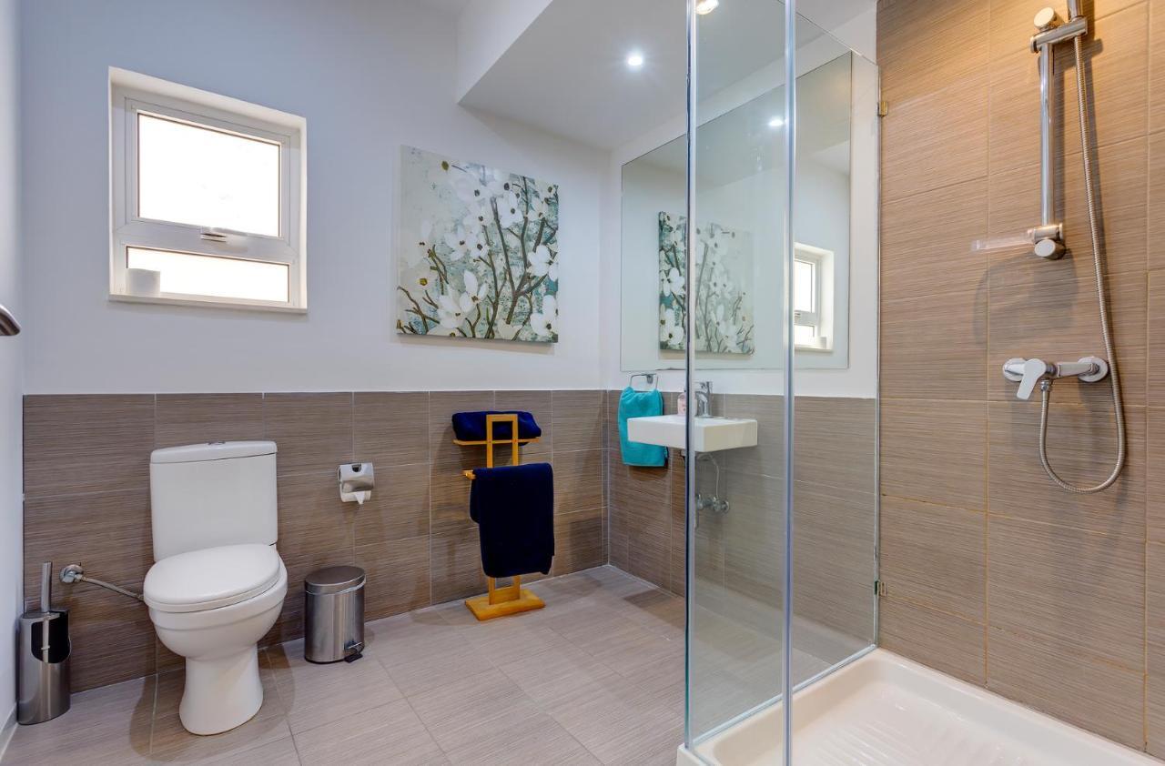 Apartment With Stunning Seaviews Σλιέμα Εξωτερικό φωτογραφία