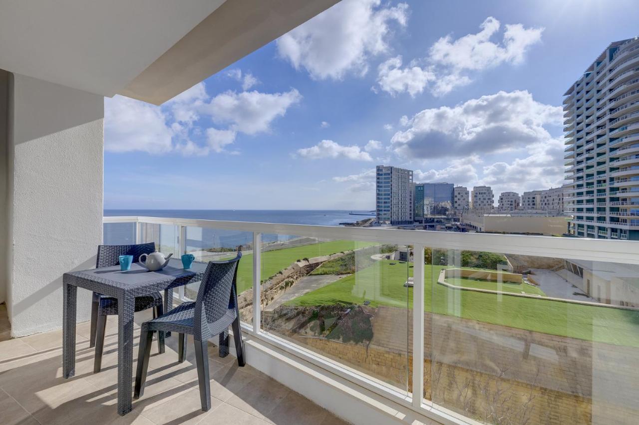 Apartment With Stunning Seaviews Σλιέμα Εξωτερικό φωτογραφία