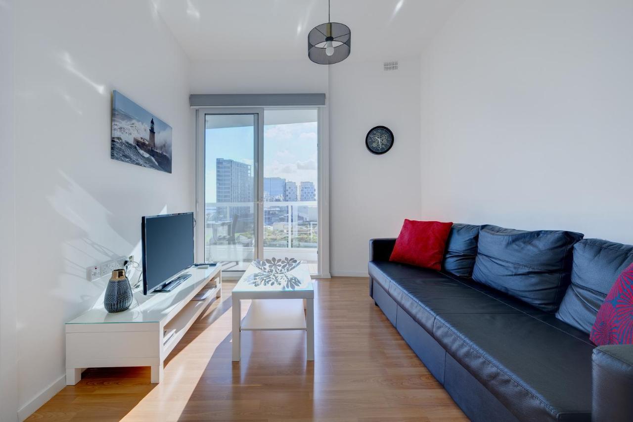 Apartment With Stunning Seaviews Σλιέμα Εξωτερικό φωτογραφία
