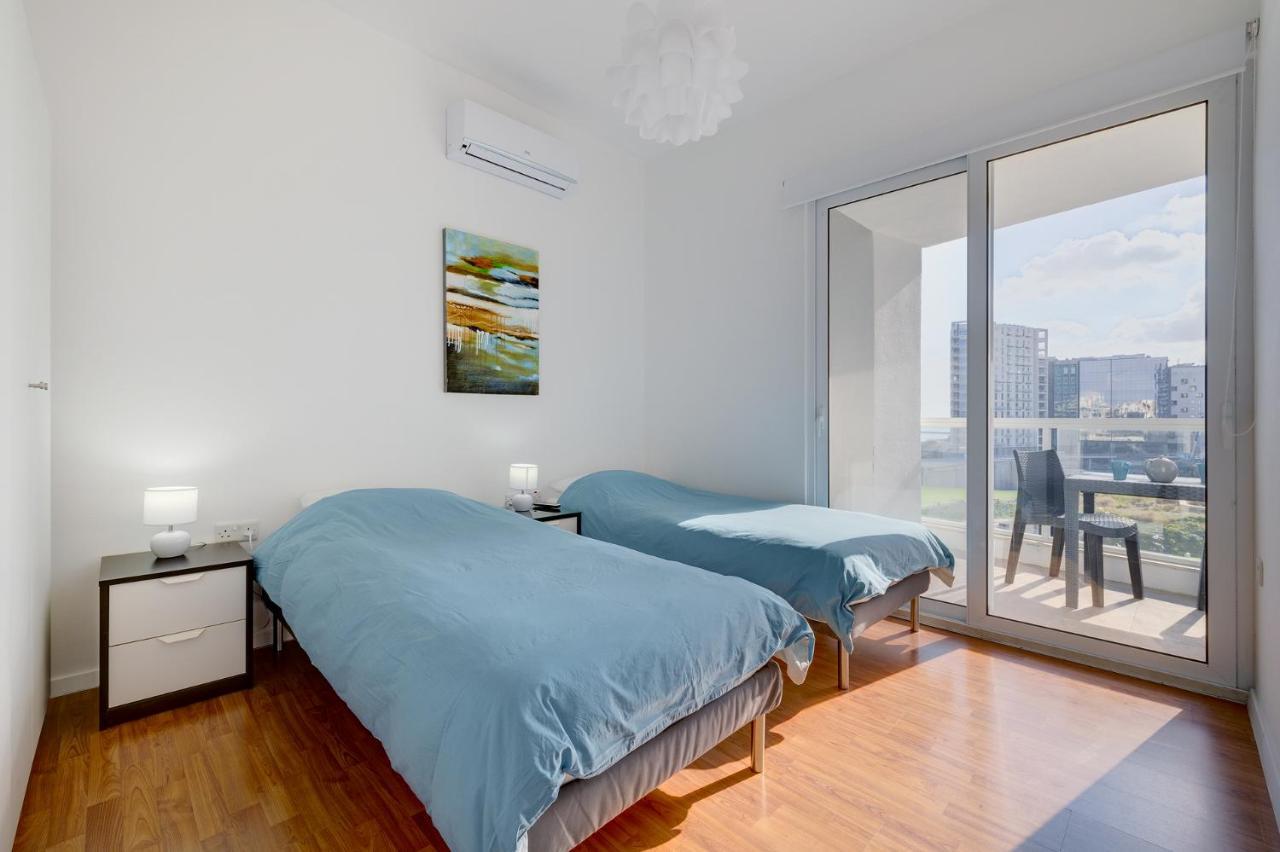 Apartment With Stunning Seaviews Σλιέμα Εξωτερικό φωτογραφία